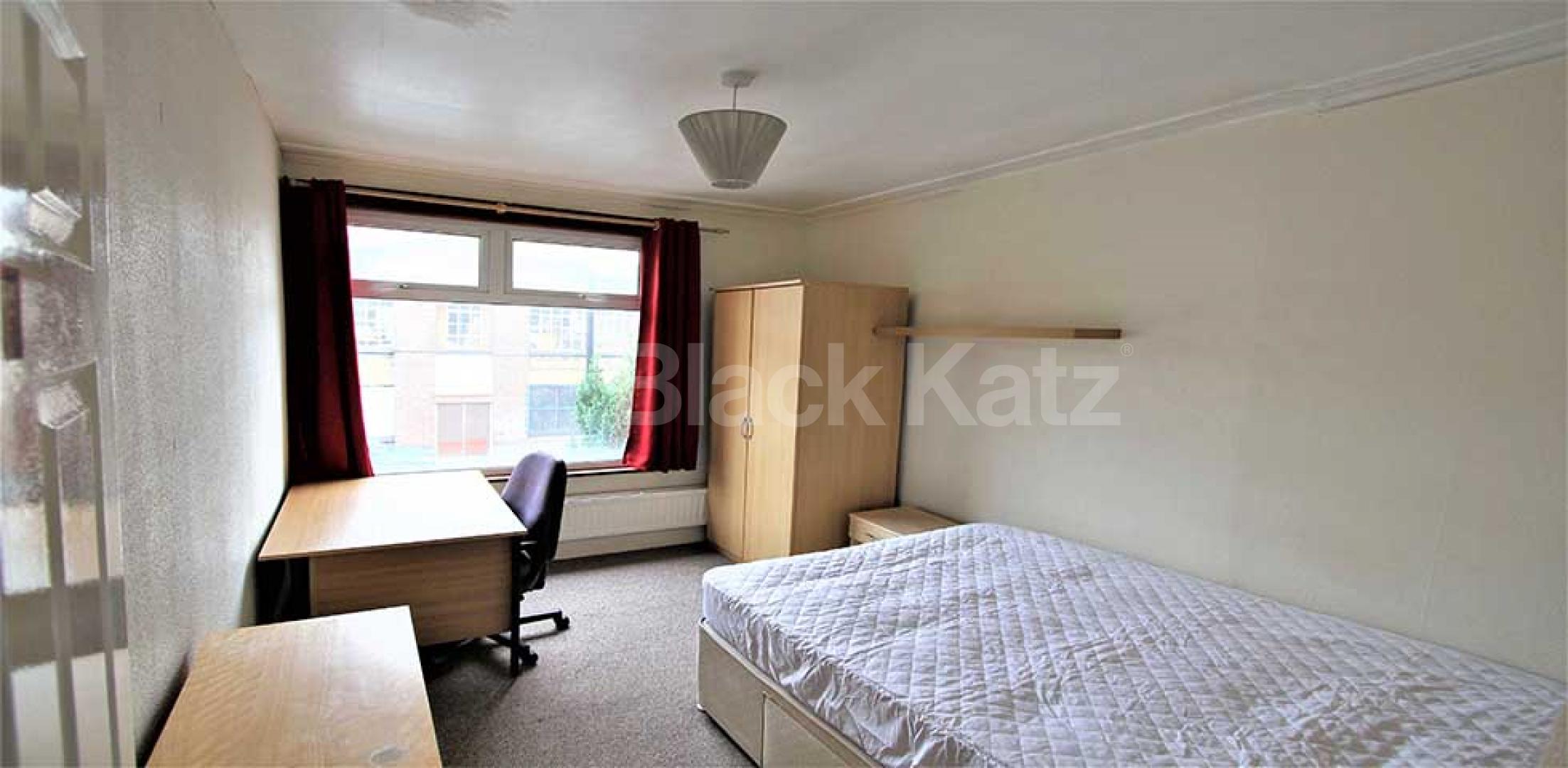 			NEW INSTRUCTION!, 6 Bedroom, 1 bath, 1 reception House			 Hermitage Road, FINSBURY PARK/ STROUD GREEN/ HARRINGAY